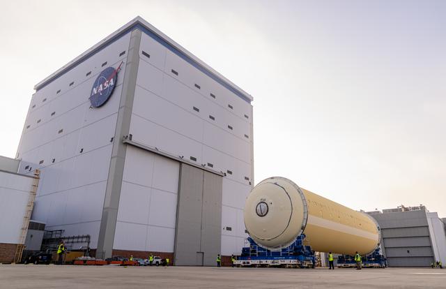 NASA image: Artemis III Liquid Hydrogen Tank moves into Final Assembly